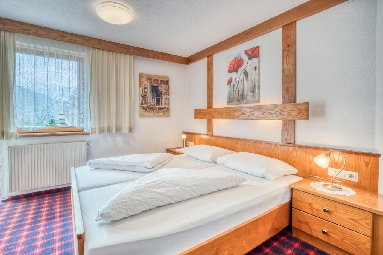 Pension Weirather Imst Buitenkant foto